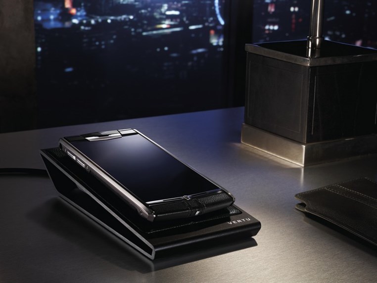 Vertu Launches Signature Touch The Handmade High Performance Smartphone